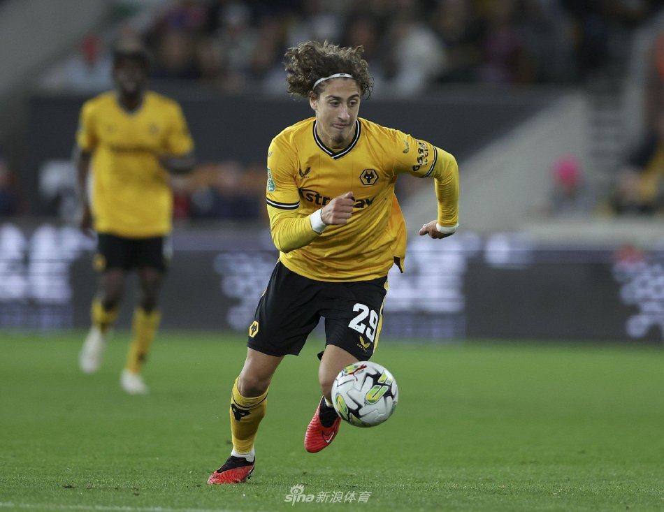 对于球迷而 对于球迷而